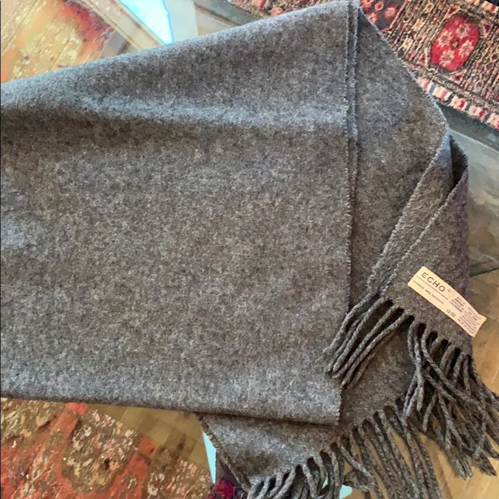 Echo 100% cashmere scarf